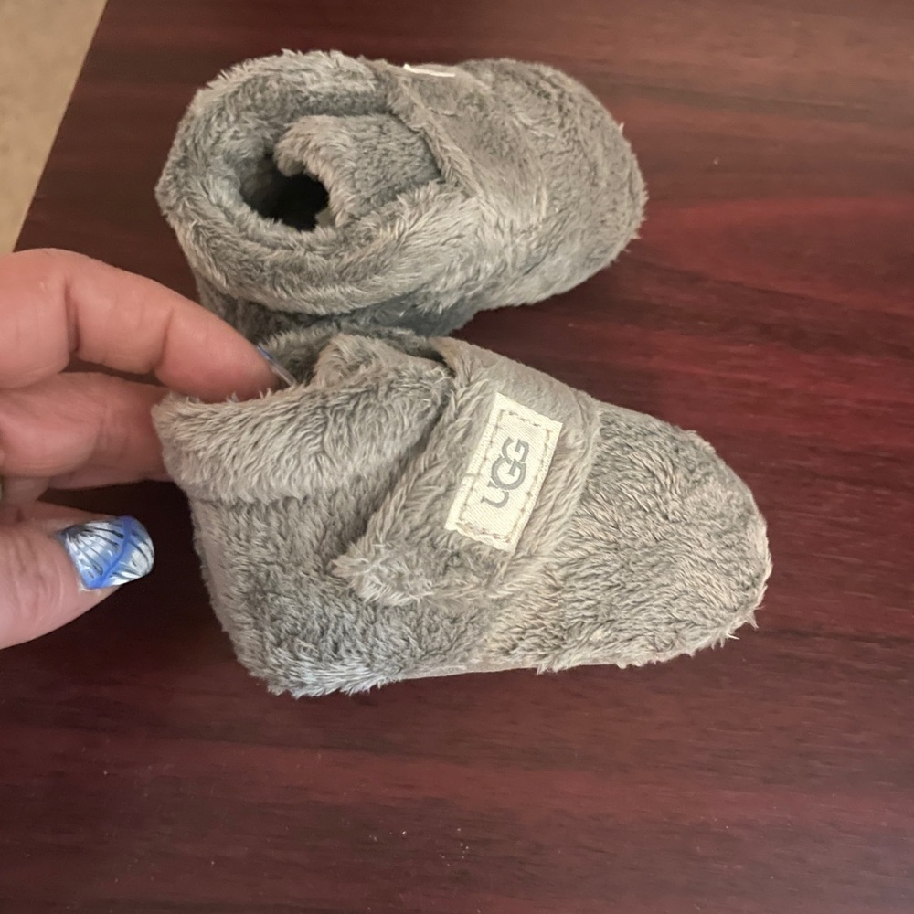 UGG NWOB Gray Baby Booties
